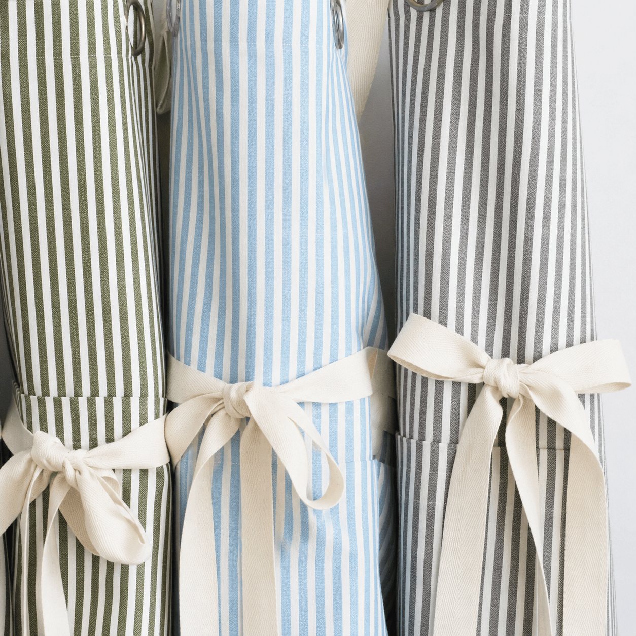 Ruffle Pin Stripe Apron: Green