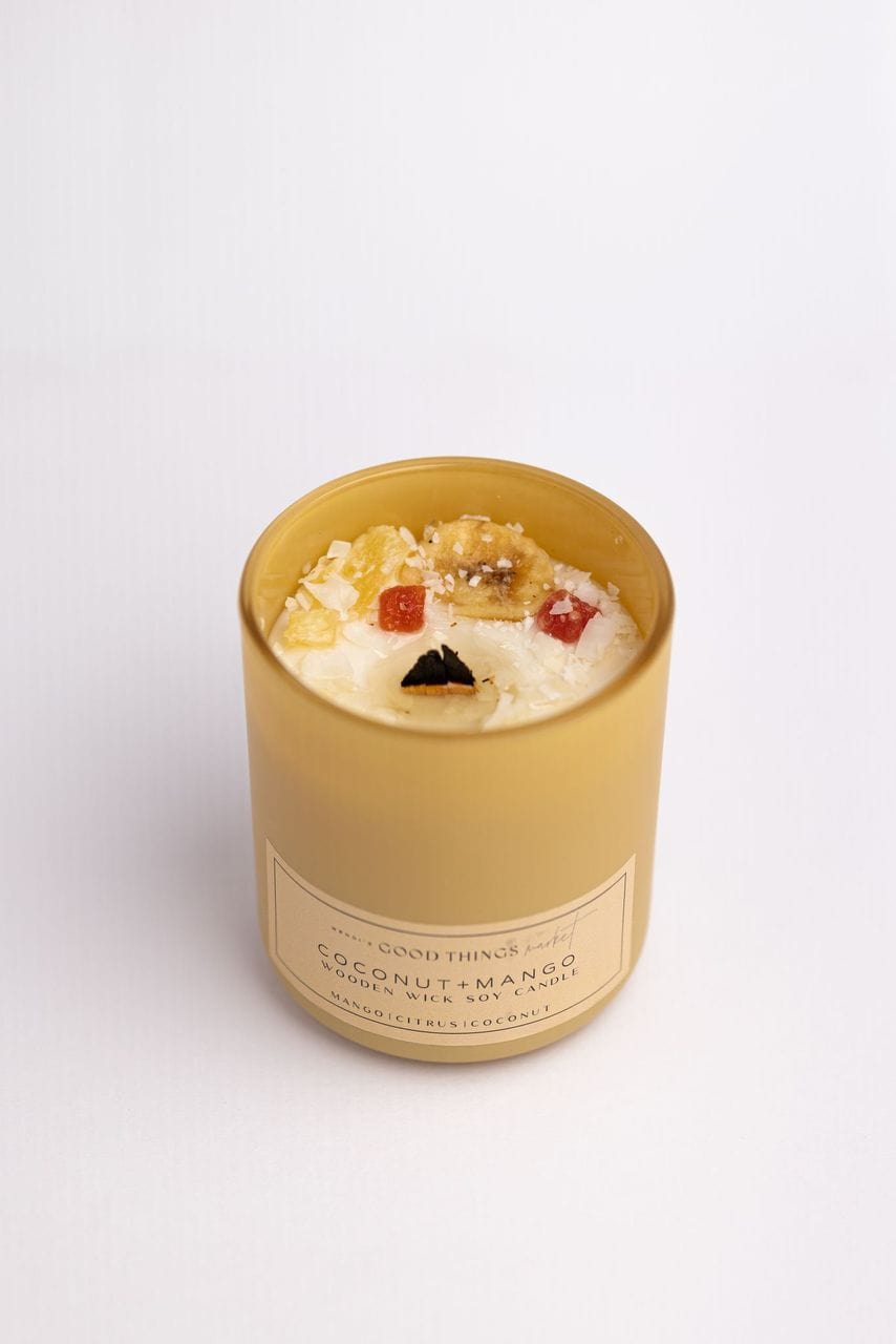 coconut and mango luxury scented soy candle