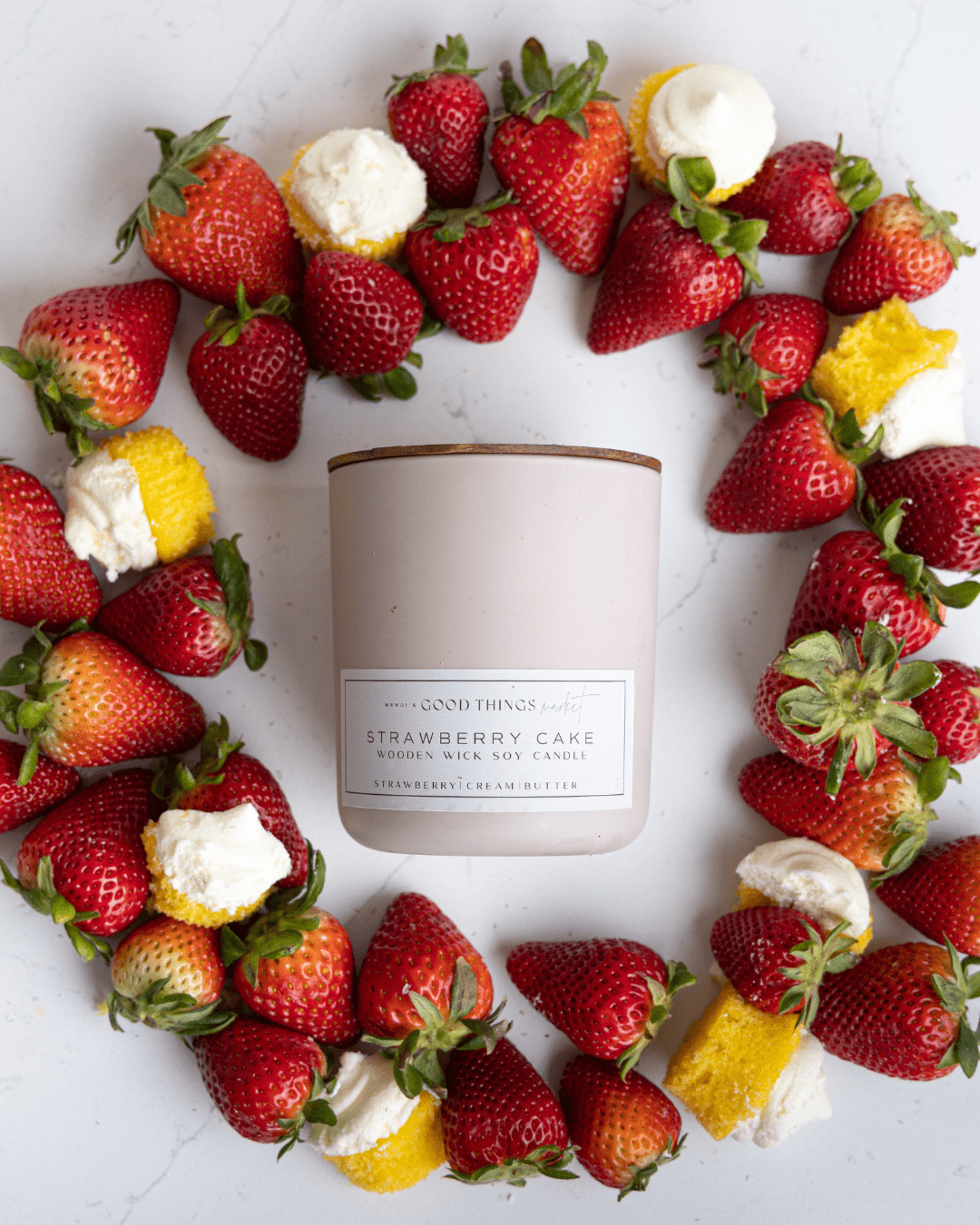 strawberry cake soy candle